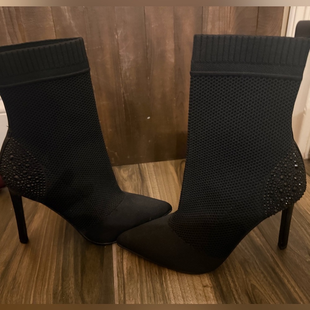 Steve Madden Majesty Black Knit pointed toe Heel Bootie
